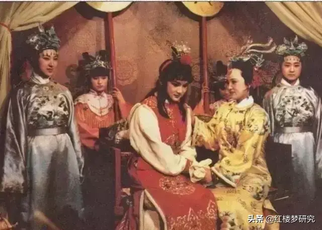 红楼梦话剧_红楼梦话剧剧本_红楼梦话剧台词